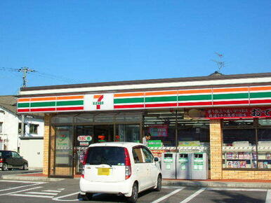 セブンイレブン下越巻北店