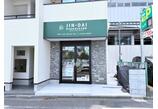 情報提供会社