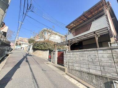 ■西側道路の現地写真となります。