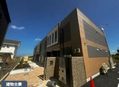 築年数も浅く鉄骨造の為耐用年数も長く上質な賃貸アパートです！