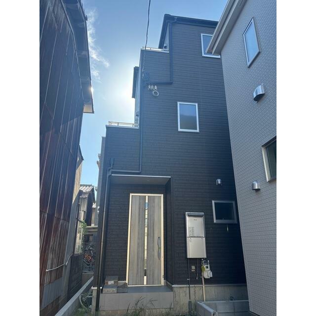 日を重ねるごとにこの佇まいに愛着が湧いてきそう（1号棟）