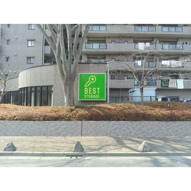 落ち着いた雰囲気の外観です