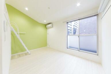 バルコニー完備　エアコン