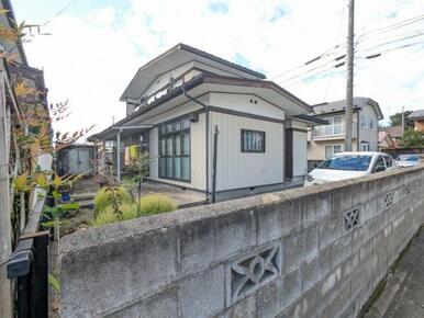 外観南東側より