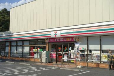 セブンイレブン足立舎人５丁目尾久橋通り店