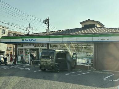 1Fはフローリング、2Fはカーペット