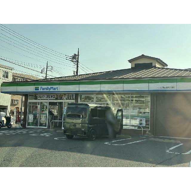 1Fはフローリング、2Fはカーペット