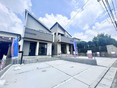 東急こどもの国線 こどもの国駅まで徒歩21分東急田園都市線 青葉台駅までバス19分 奈良小学校前バス停まで