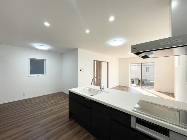 物件画像 福岡市東区 香住ヶ丘２丁目 (九産大前駅) 2階建 3LDK