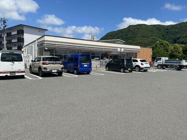 セブンイレブン 武雄川良店