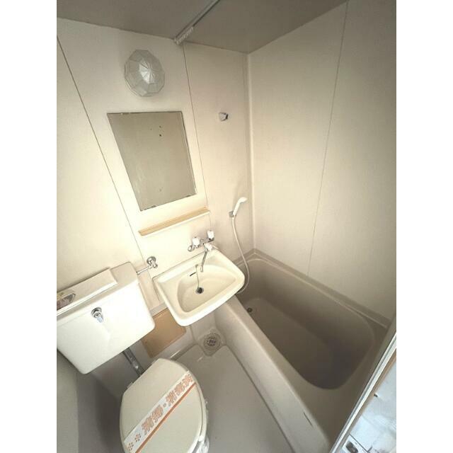 お手入れしやすいバスルーム