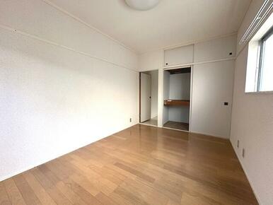 約５．４帖のベッドルーム