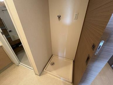 「脱衣所」室内に洗濯機設置可能な物件です。