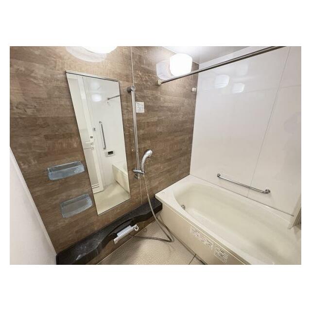 「浴室」洗い場もUBもゆったり使えるサイズ感です。