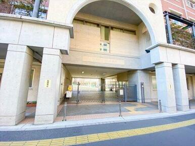 文京区立第六中学校