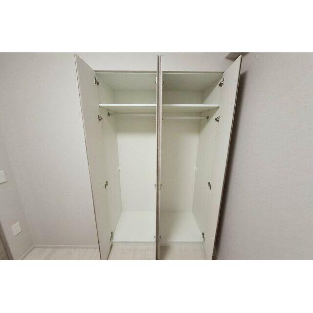 洋室2クローゼット