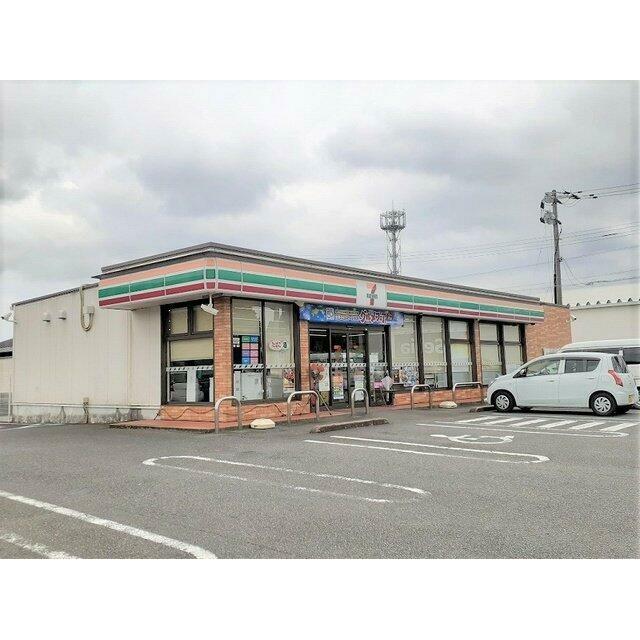 セブンイレブンまで800m