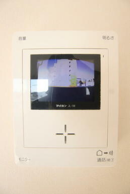 来訪者を確認できるＴＶモニターホン♪