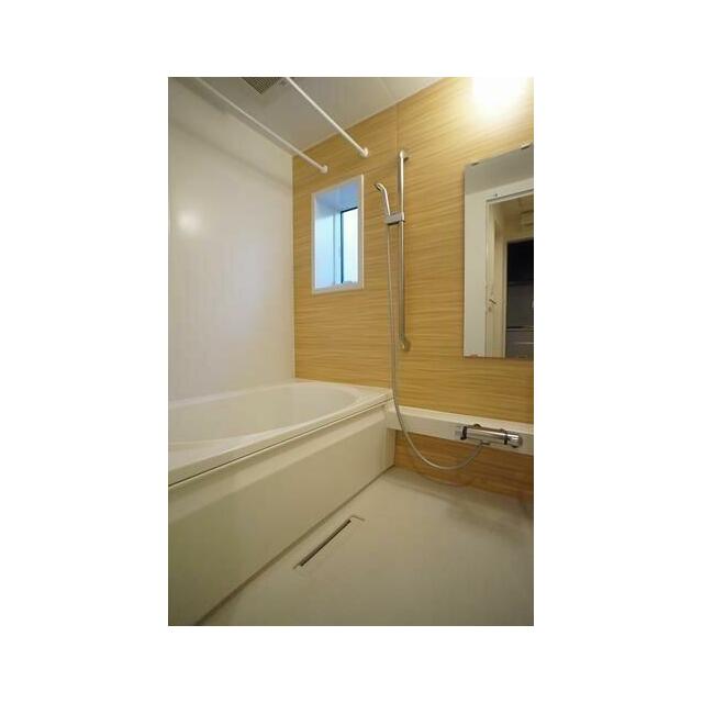 浴室暖房乾燥機能付きのユニットバスです。