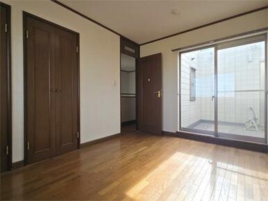 ２階洋室（３）です。