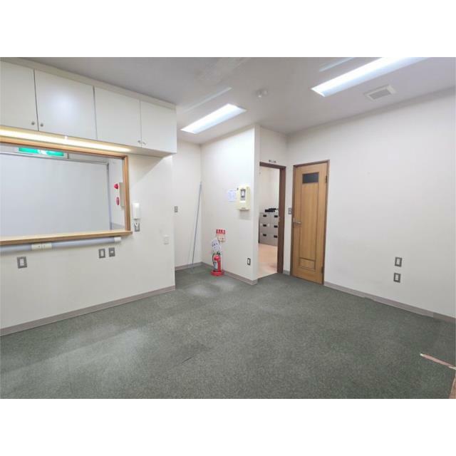 １階受付です。