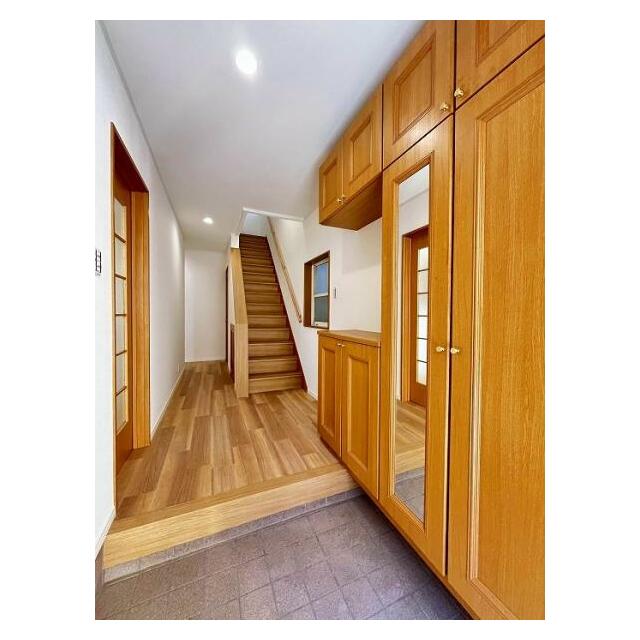 「玄関」大容量の靴箱がございます。