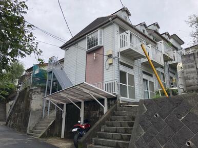 閑静な住宅街に佇む賃貸住宅です