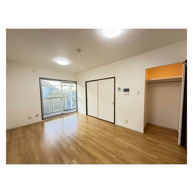 ダイニングキッチン　３