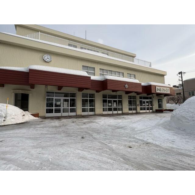 札幌市立八軒中学校