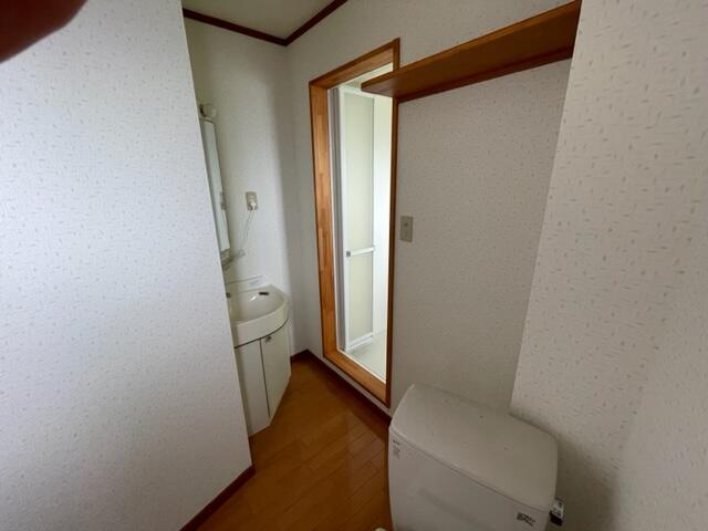 commercial 字鳥小屋