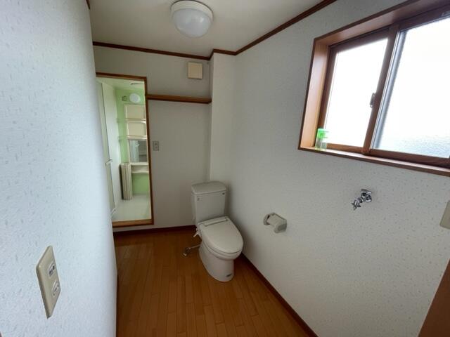 commercial 字鳥小屋