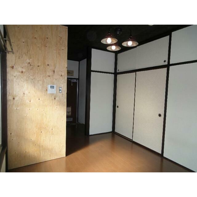 ※写真は別の部屋のものです。