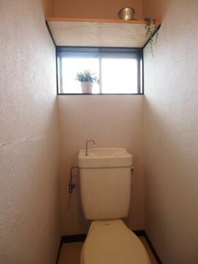 ※写真は別の部屋のものです。