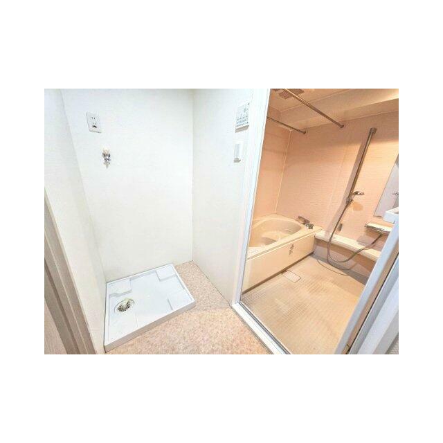 脱衣所や洗濯機置き場のスペースもしっかり確保されていて使いやすいです^_^