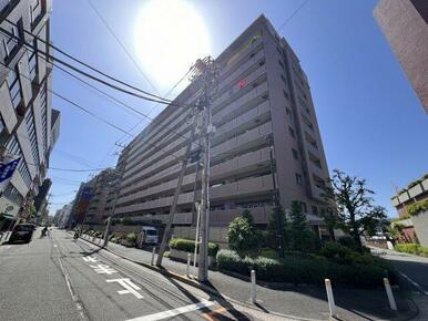 スタジアム・元町ストリート・中華街など近隣施設充実