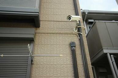 敷地内防犯カメラ作動中（計２台）