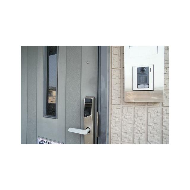 モニター付インターホン、デジタルロックシステム採用