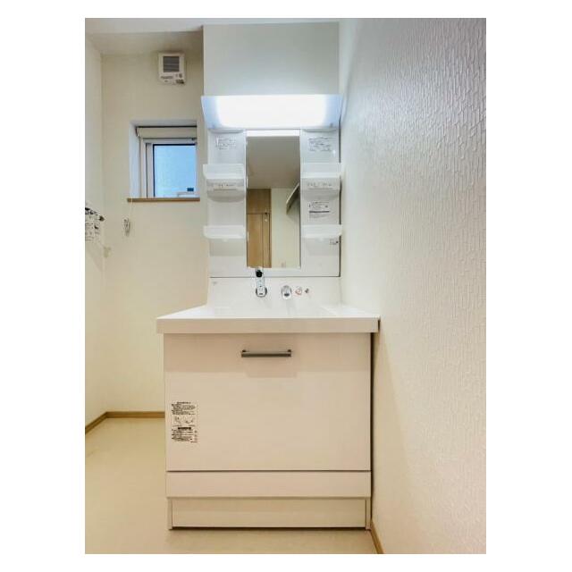 水が流れやすく、汚れがたまりにくい設計でお手入れも楽々