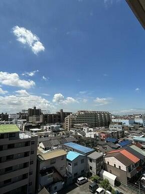 「バルコニー」最上階のため眺望・日当たりどちらも良好です。