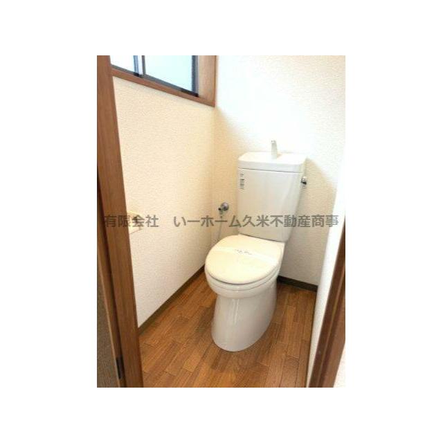 コンパクトで使いやすいトイレです