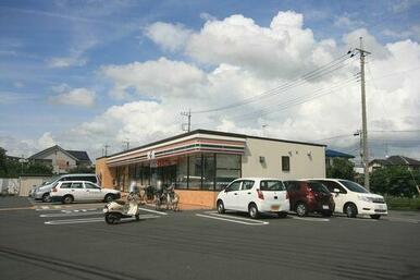セブンイレブン東大宮７丁目店　徒歩７分（５６０ｍ）の立地です！！物件から東大宮駅に向かう途中にあり…