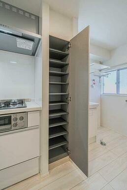 シューズボックス