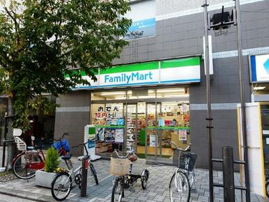 ファミリーマート横浜伊勢佐木町店