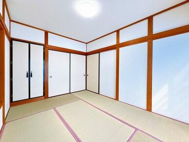 「和室」約6帖のお部屋です。畳は表替えを実施しております。