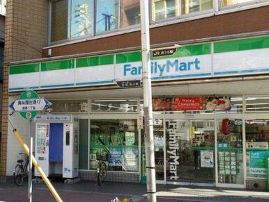 ファミリーマート市川真間店