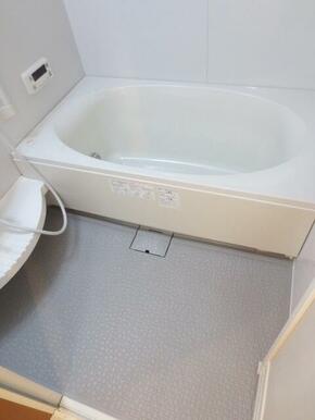 自動湯はり・追い焚き機能・浴室暖房乾燥機付きバス