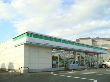 ファミリーマート富士松岡南店まで719ｍ