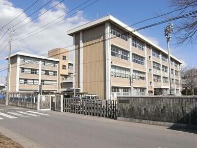 鬼怒中学校　1682ｍ/徒歩22分、車5分