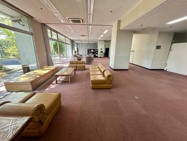 エントランスホール