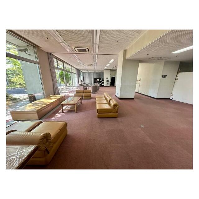 エントランスホール